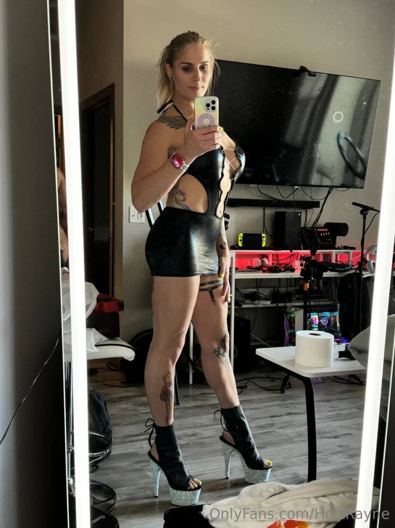 Wraps up my booty so nicely part 1 