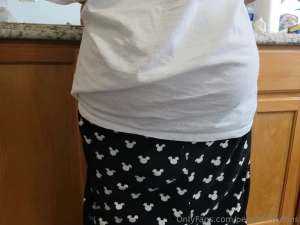 Suprise i m always sagging swipe