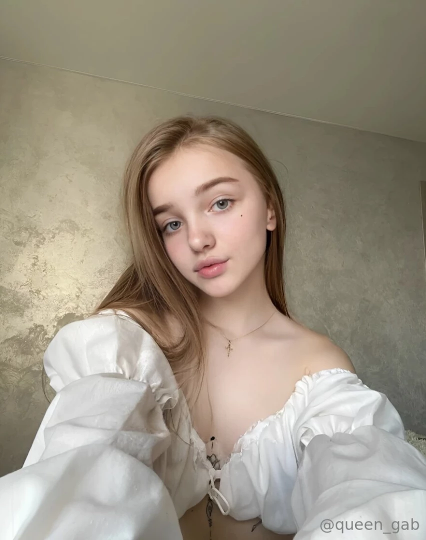 This hot thing babybabyface is waiting for you her pussy is very wet part 236 