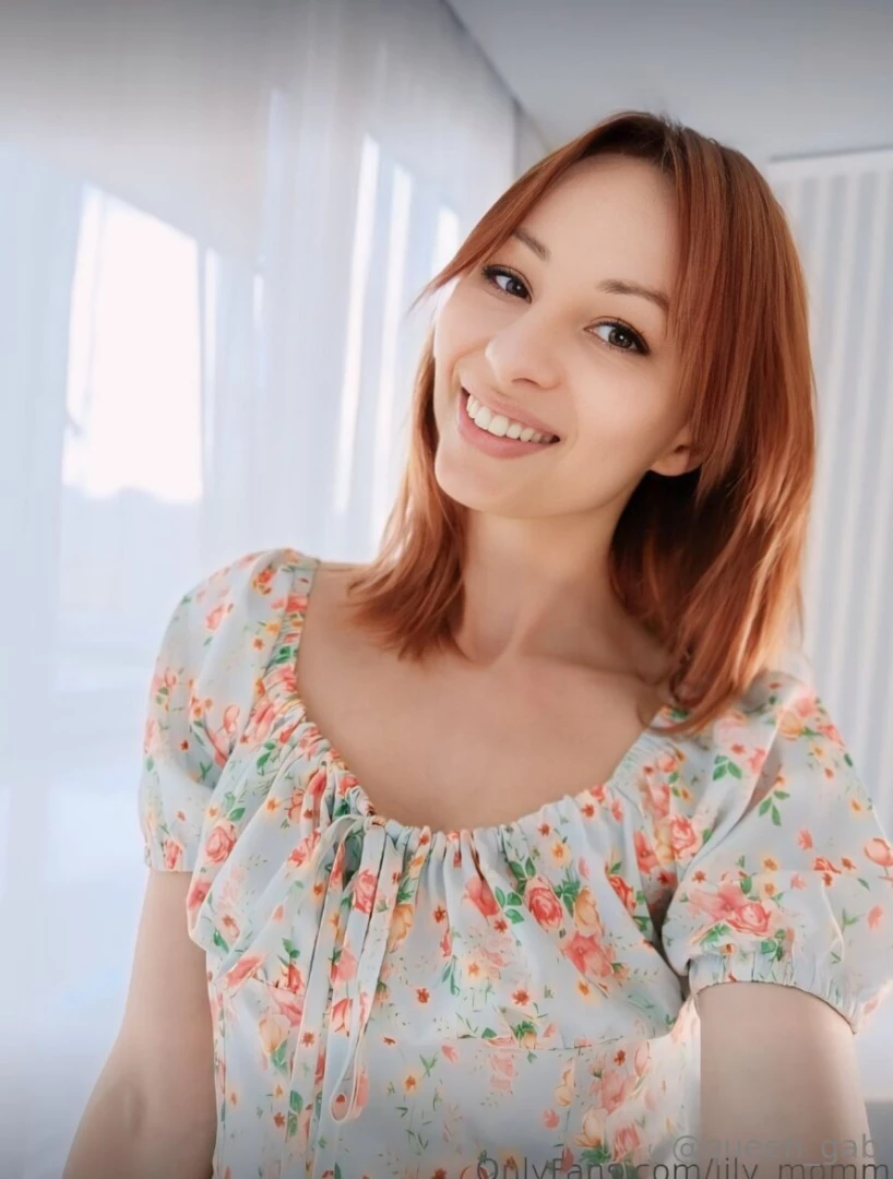 This elegant babe lily_mommi is for naturalness she s always online part 186 