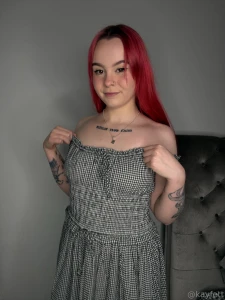 Do you like this dress on me gt lt