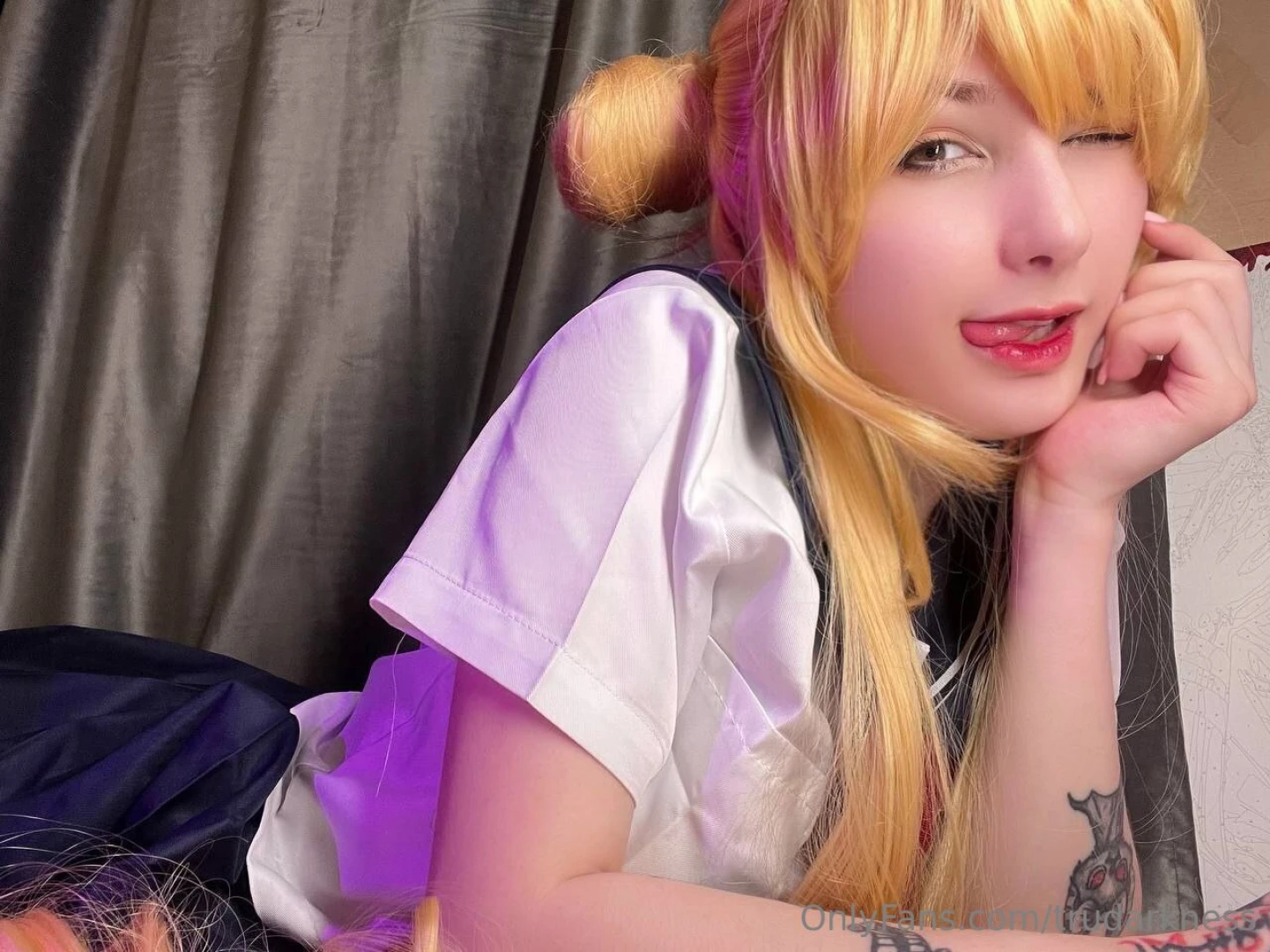 When the clock hits 12 o clock make a wish from ur heart they say the part 1 