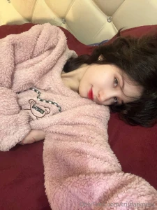 Tell me this photo looks cute and not lazy pls pls pls