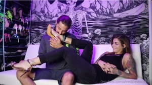 High heels foot worship worshiping these goddess feet in high heels