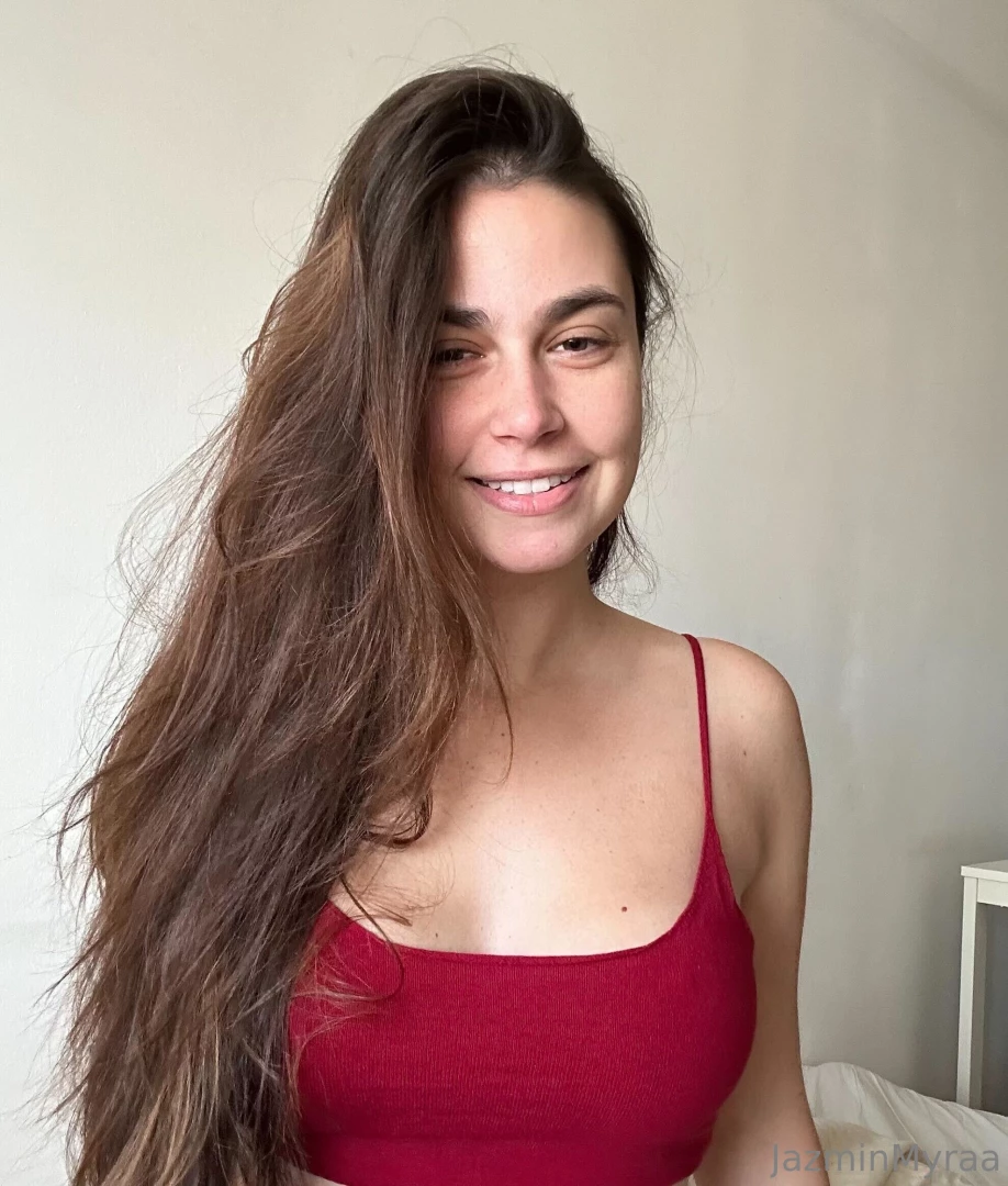 My friend itsavamorgan just started her onlyfans and would love to part 2 