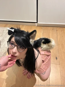 I might be on all fours but i ve got you wrapped around my little paw part 1