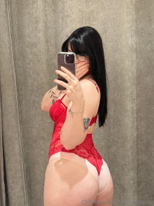 Dressing room try on part 3