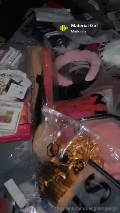 Love dressing up for you guys more cute outfits to come 