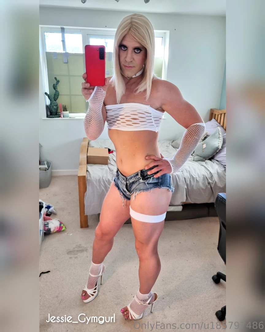 It s a shame you chose a vanilla prude girlfriend you re missing out 