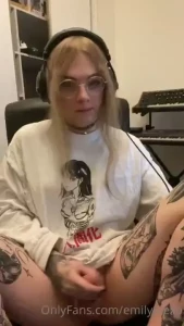 Don t forget to check out part 2 to see me cum part 1