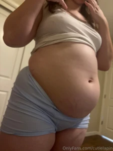 Swipe to see my fat gut and butt 3 loving how i m starting to fill out part 6