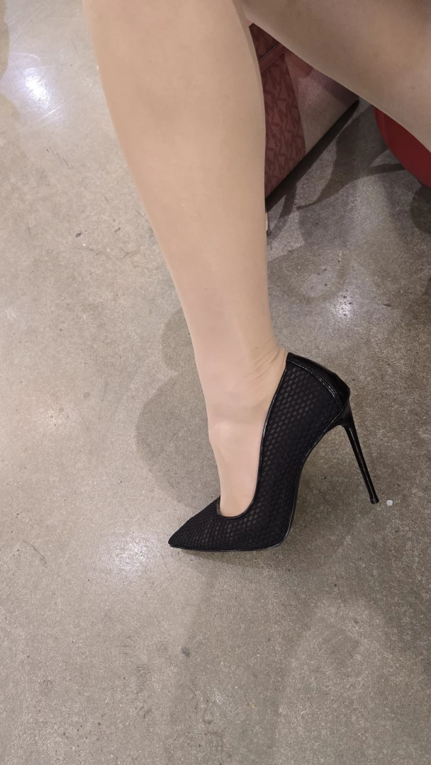 Omg please help put these on my feet for good so in love with these 