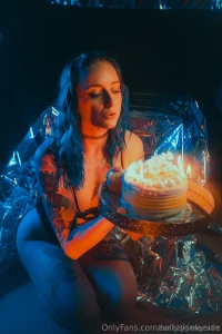 It s my birthdayyyyyy lt 3 i m going to celebrate big for this one