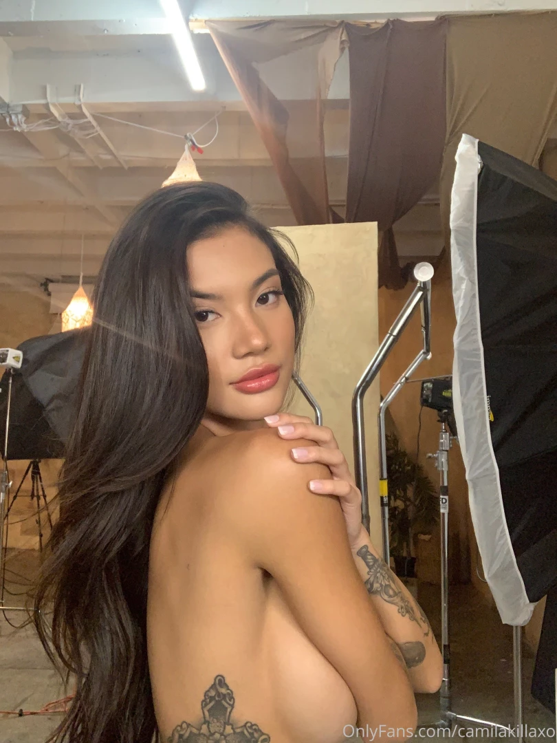 Naked photo shoots are my favoriteee 