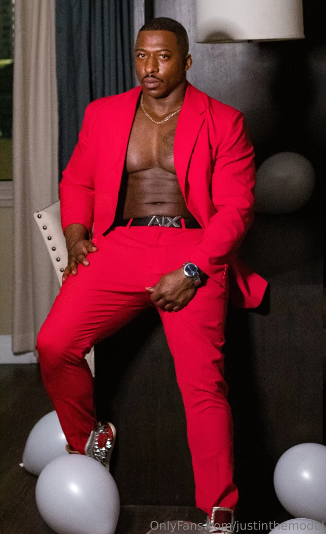 Lets get 2025 started off right this is justinthemodel 2025 