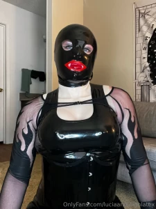 Good morning toy did you sleep well is your cage fitting properly