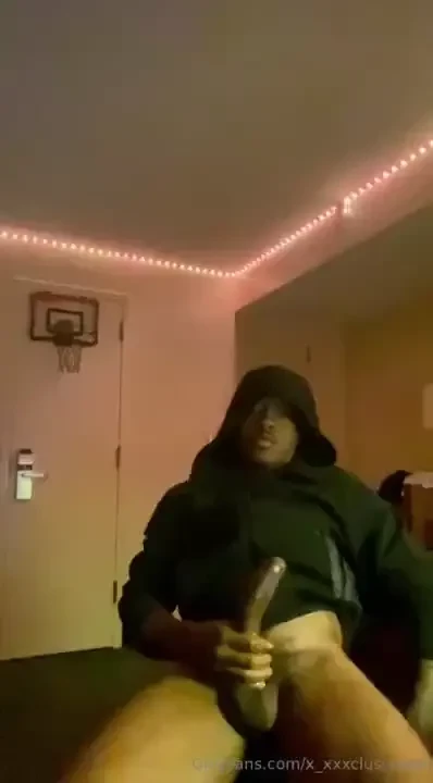 Was trying to make y all some new content and my roommate almost 