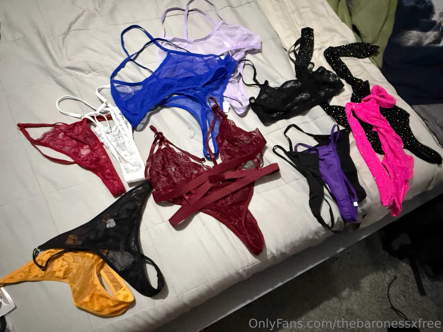 I m so excited for vegas this weekend i m trying to pack minimally so 