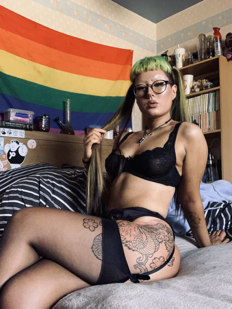 Oh she fuckin cute x part 1 