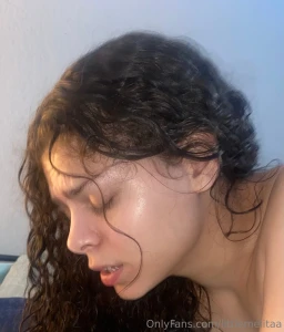 My infamous 16 min sextape make sure no one is around you if you open