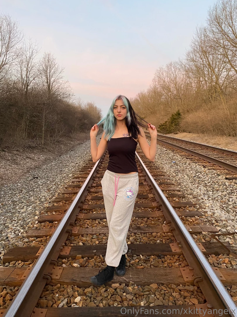 Same pose every pic lol 