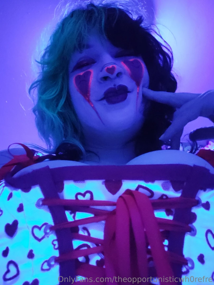 Honk honk have some sexy valenclown boobs and a silly one just for fun part 1 