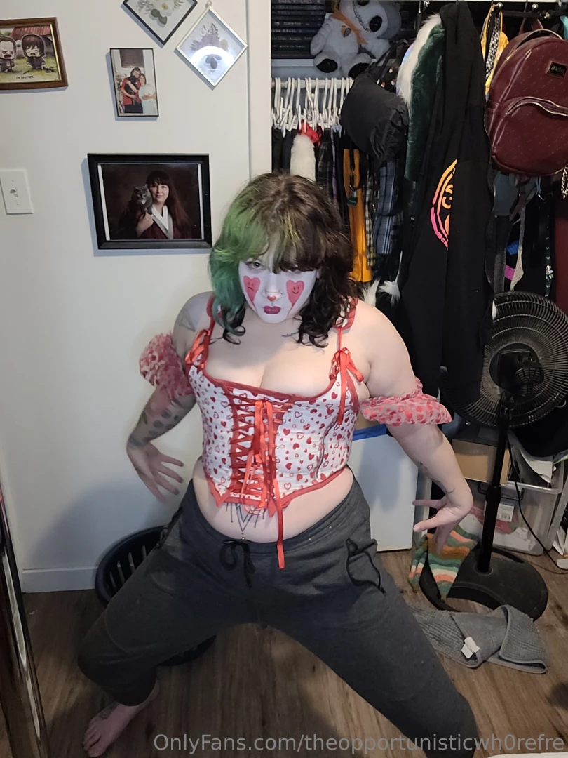 Honk honk have some sexy valenclown boobs and a silly one just for fun 