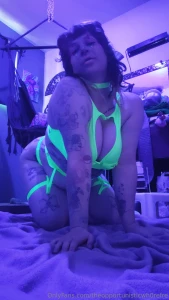 Back on my glow shit part 2