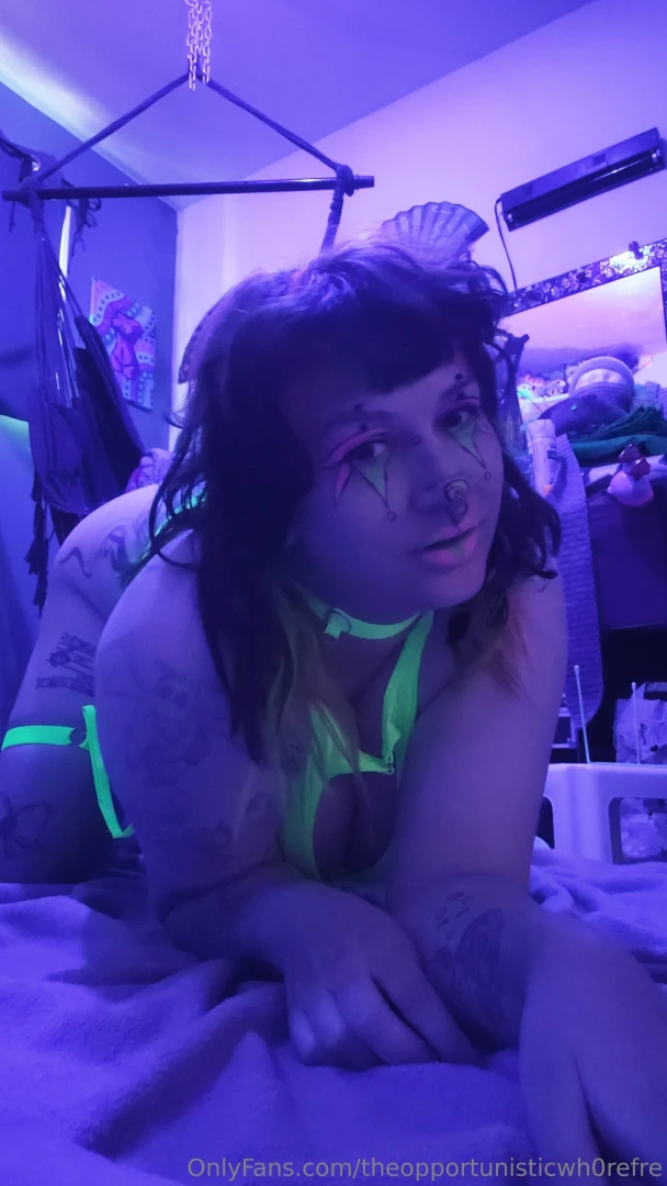 Back on my glow shit 