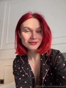 I recently had a video booked where i first fondled the fabric first