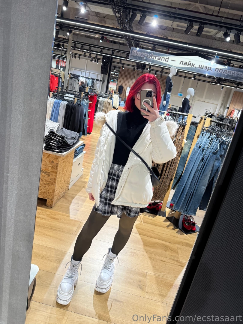 Once i bought a pretty dress in a store but at home i noticed that 