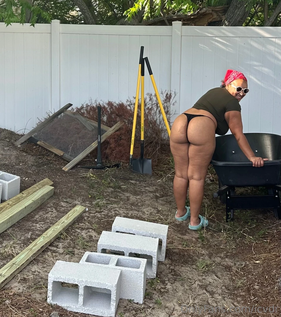 If you need help building anything come find me i can help and make 