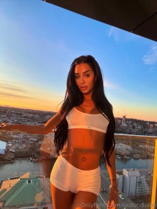 You feeling naughty my dms are waiting for you