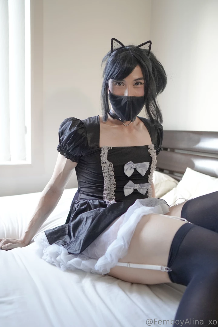 Another maid set for you femboy loving fans out there this outfit by part 3 