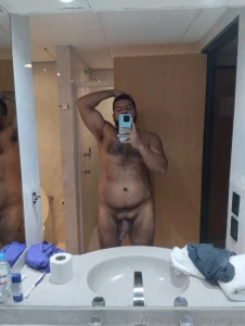 Y casi dos a os que tenia el pubis rasurados