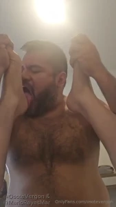 Que rico sabe mi vaquero no hay cent metro de su cuerpo quiero probar
