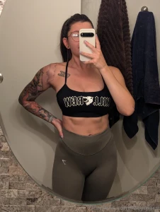 Fucked up my hip so i guess it s back day