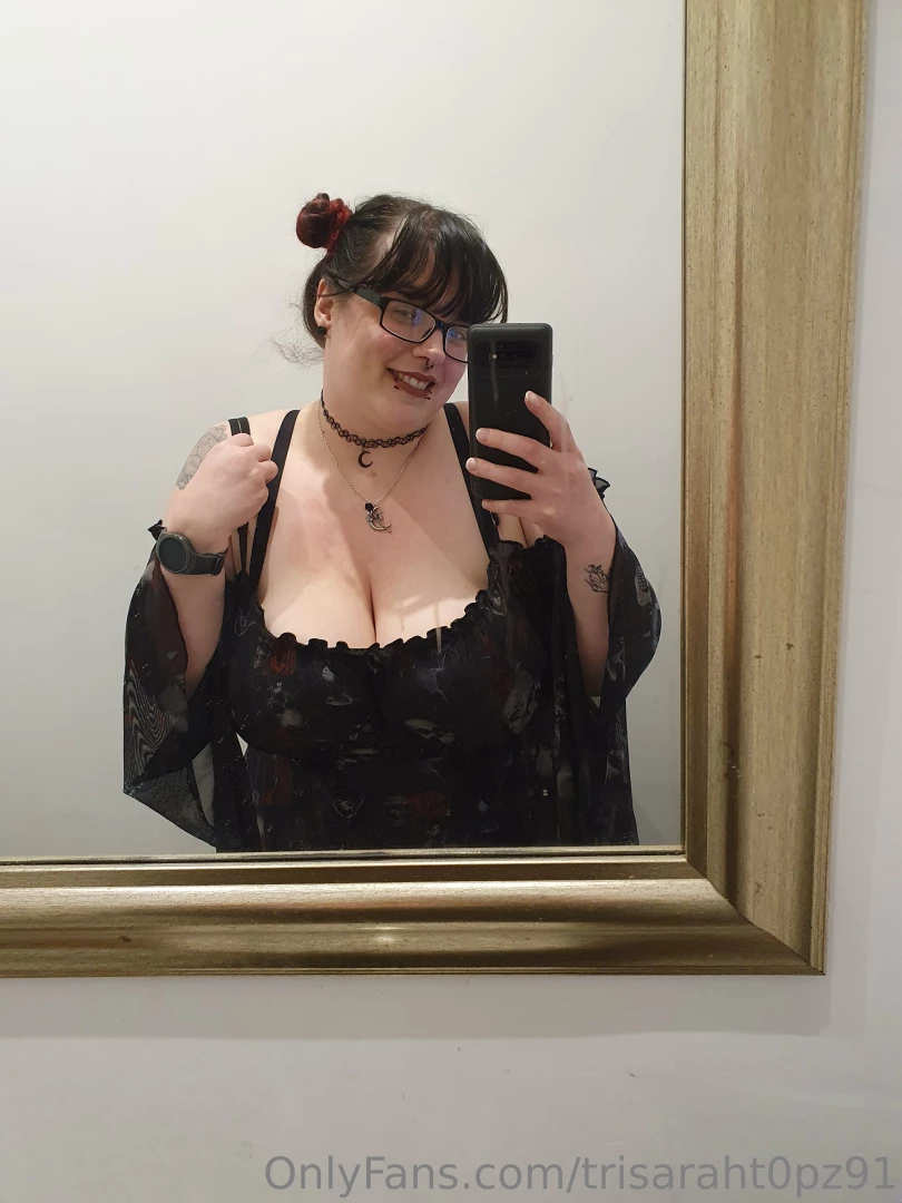 Sneaky lil strip when i m meant to be busy 