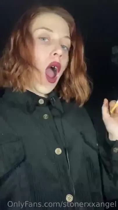 Mat lipstick and marlboro red 