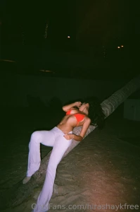 Relax with me by the sea