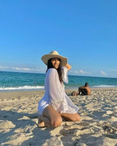 Decided to take a break from unpacking to hit the beach wanna join