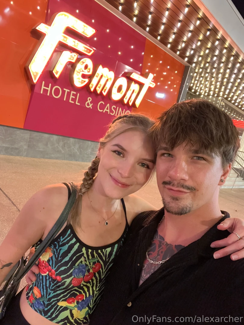 Last night in vegas time to head back to canada 