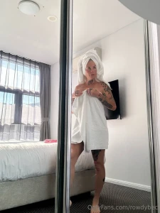 Do you wanna cum take a shower with me babe we can get wet and wild