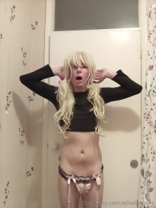 Do you prefer long blonde hair or my short hair part 1