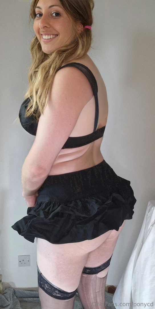 Is my short skirt getting your blo0d pumping 