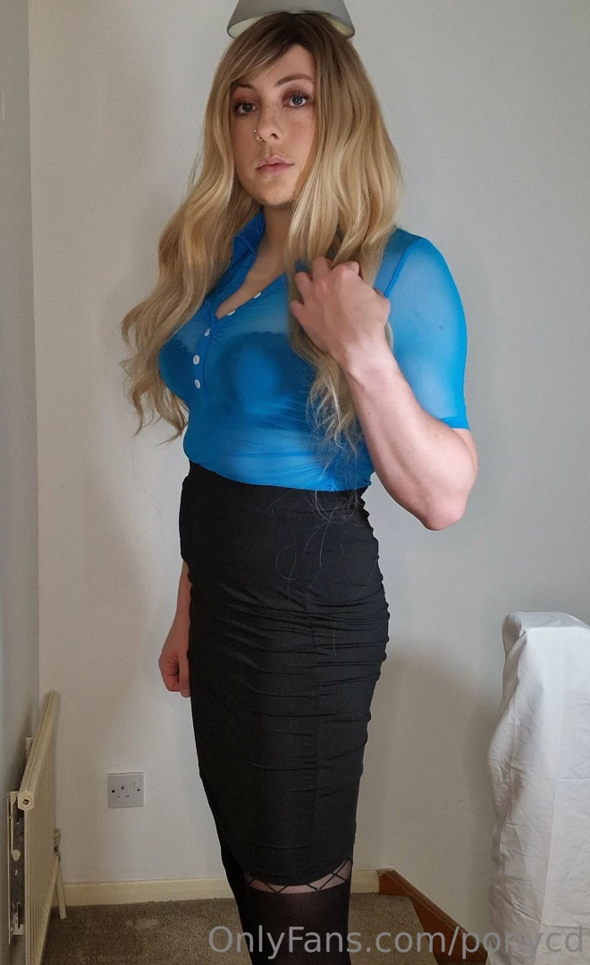 Loving my new wfh office outfit 