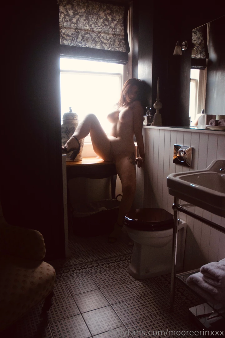 Here s a picture that was taken a while ago sorry i m feeling a bit 