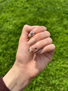 Send 50 for my manicure from your knees