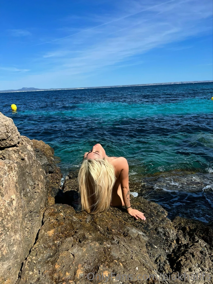 Uncensored on bialegit 