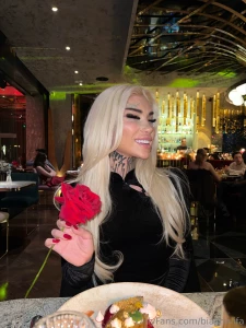 5000 and i will be back blonde if more i do a speeecial collaboration part 3